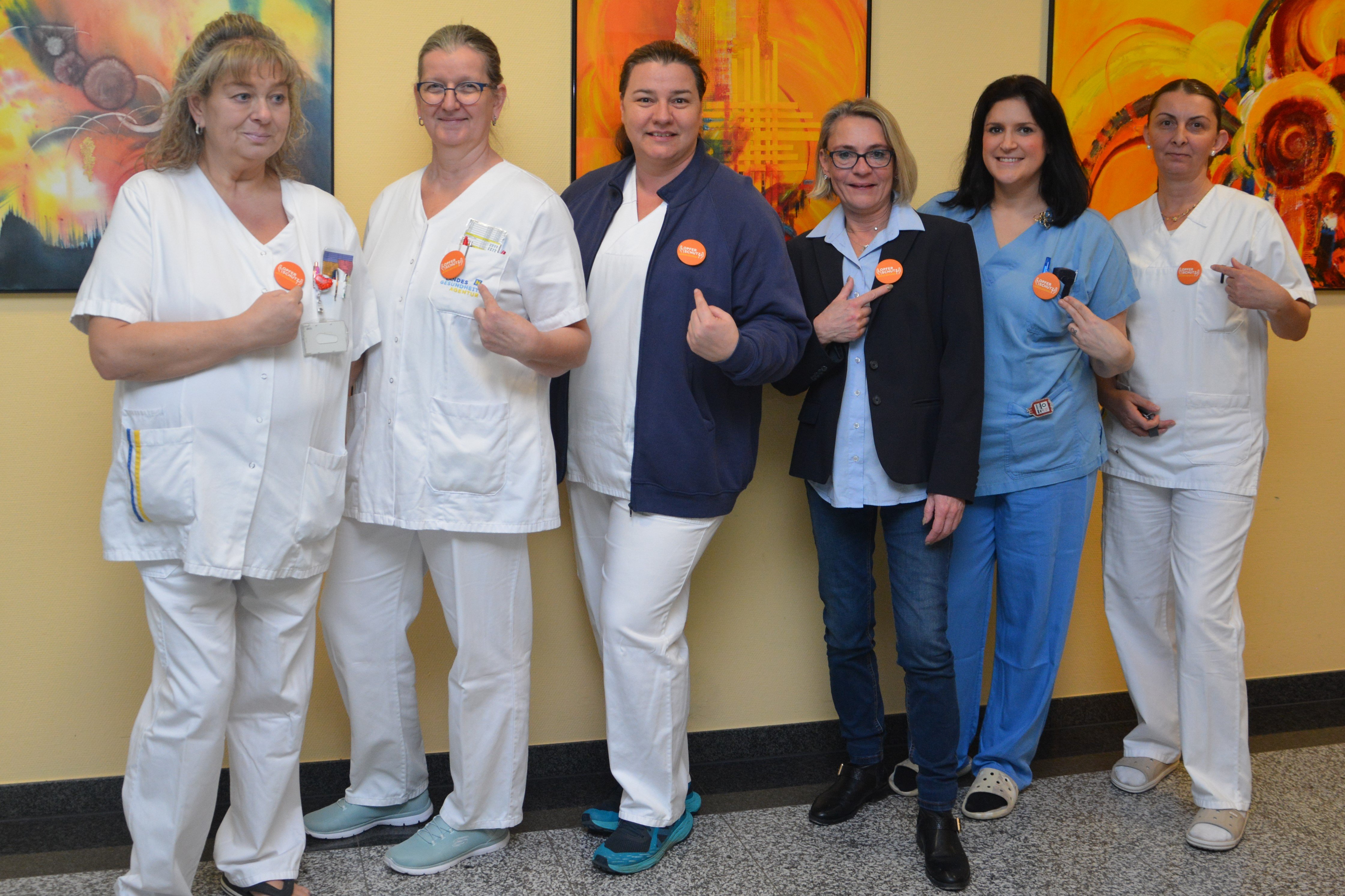Der Klinikstandort Stockerau beteiligt sich an der Aktion "Orange the World"